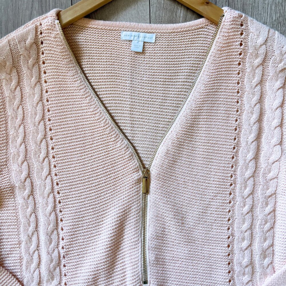 New York & Company Half Zip Light Pink Sweater Womens Medium Preppy Old Money - Picture 2 of 12